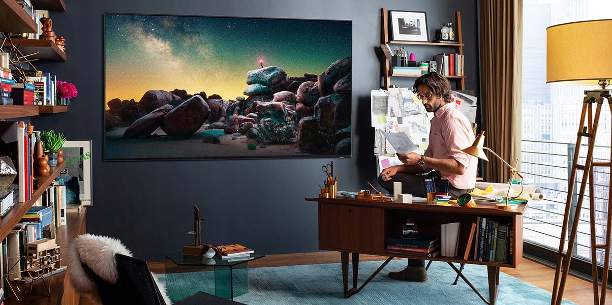 SAMSUNG QLED 8K - Designed to blend with any room