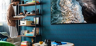 SAMSUNG QLED 8K - Designed to blend with any room