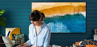 SAMSUNG QLED 8K - Designed to blend with any room